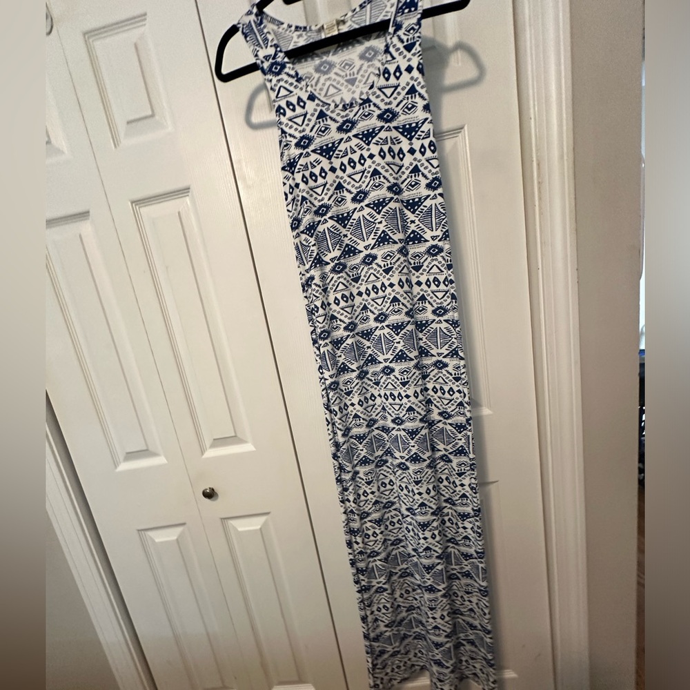 NWT.  Comfortable maxi dress.